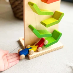 Kaskadenturm bunt