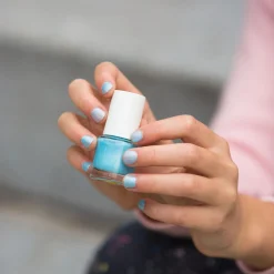 Nagellack eisblau abziehbar
