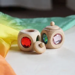 Zahndose mit Funkelsteinen
